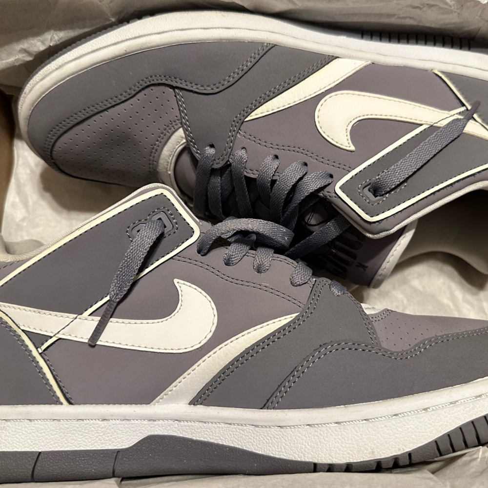 Men’s 10.5 Nike Sky Force 88 Low